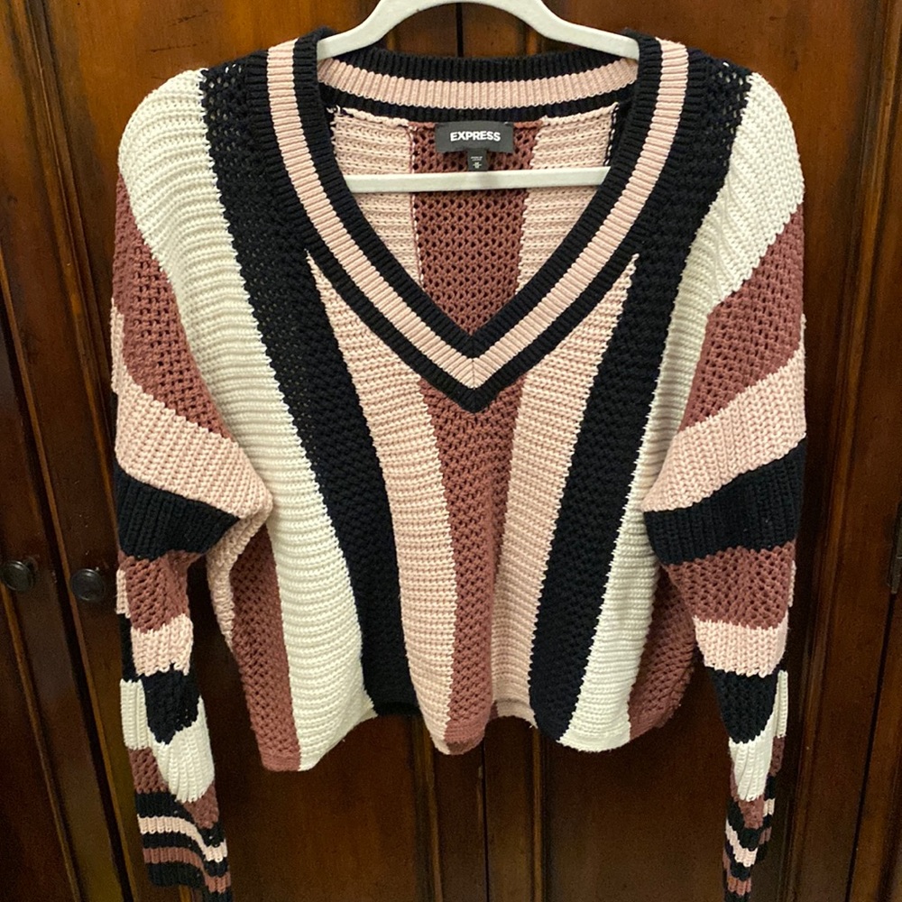 Express striped vneck sweater size medium